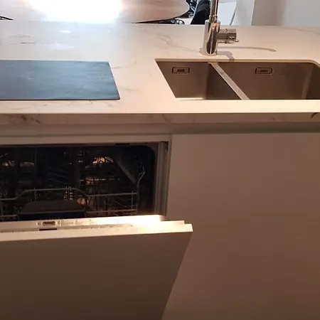Nieuwbouw Lippenslaan - 6 Personen - 2 Slaapkamers - Wifi * קנוקה-הייסט