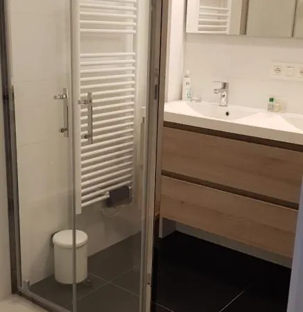 דירה Nieuwbouw Lippenslaan - 6 Personen - 2 Slaapkamers - Wifi *